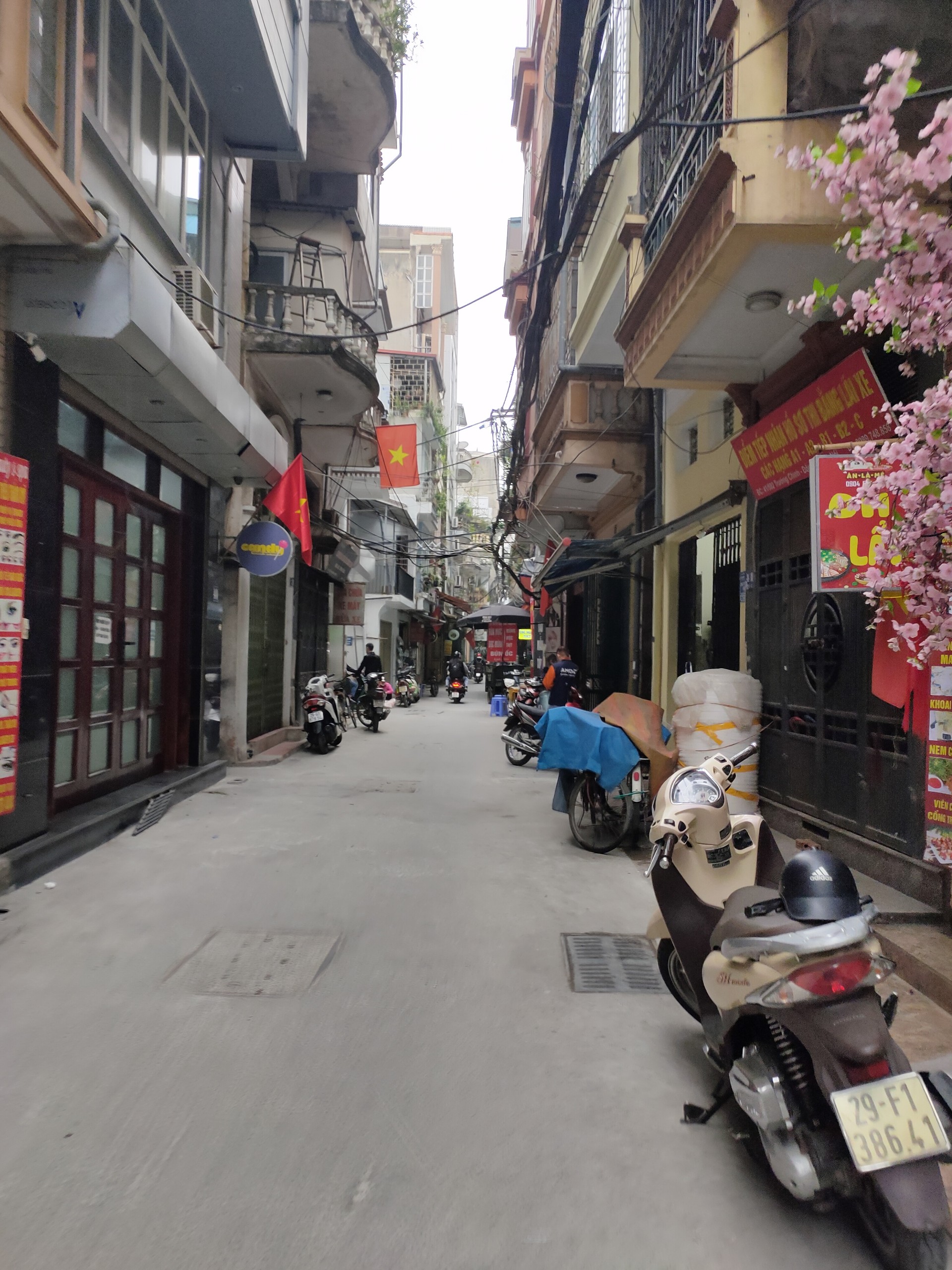 Bán mảnh đất ngõ phố Trường Chinh-Ngã Tư Sở, DT sổ 106m2 đẹp, xây CMNN hoặc chia lô đẹp