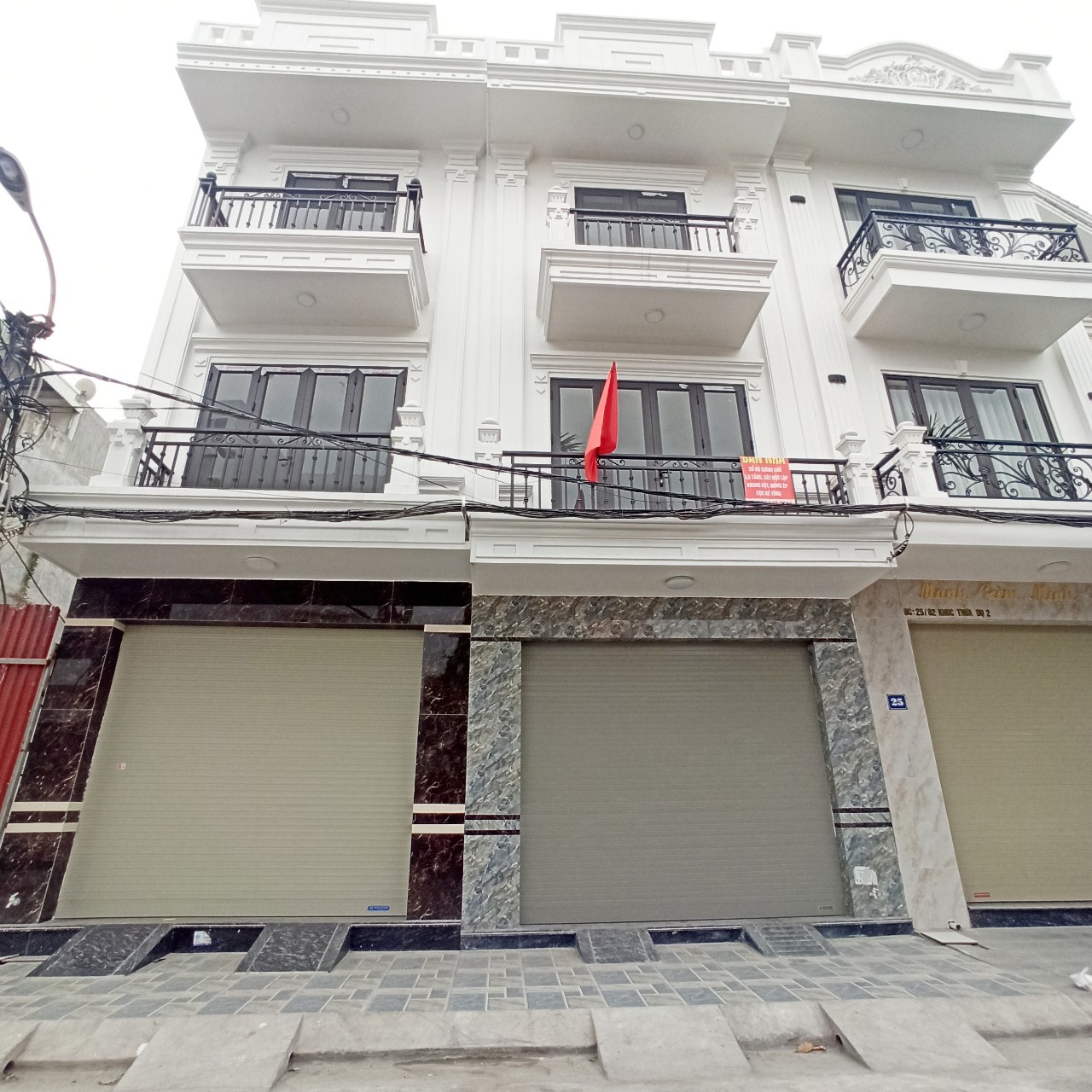 Bán nhà mặt đường Vinh Cát - Thiên Lôi 54m x 4 tầng mới tinh GIÁ 4.7 tỉ kinh doanh tốt