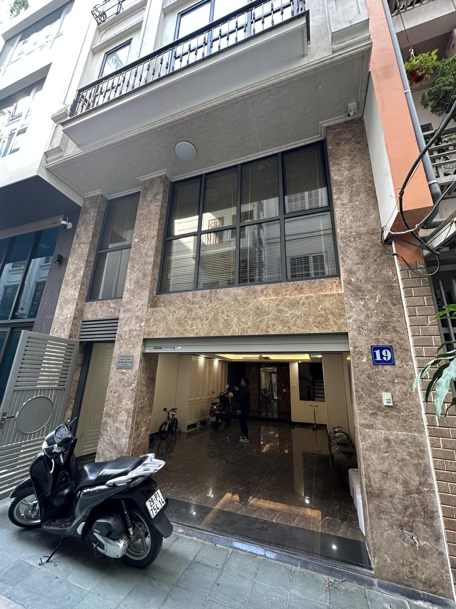 Bán nhà Ngõ Nguyên Hồng - Huỳnh Thúc Kháng