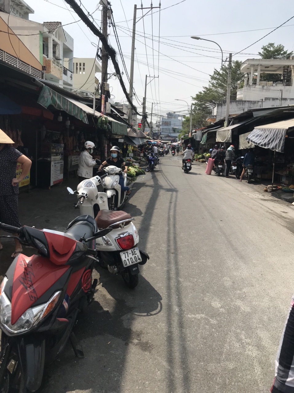 trước mặt Chợ Thạch Đà đang mang đến thuê 25 triệu/tháng.