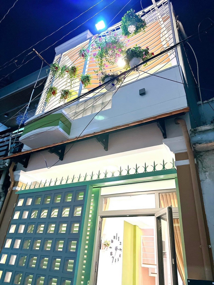 ✅ Giảm ngay 3.5 tỷ nay còn 3.25 tỷ bớt lộc trong ít ngày. BÁN SIÊU PHẨM MINI - GẦN SÂN BAY. Được đúc mới trệt