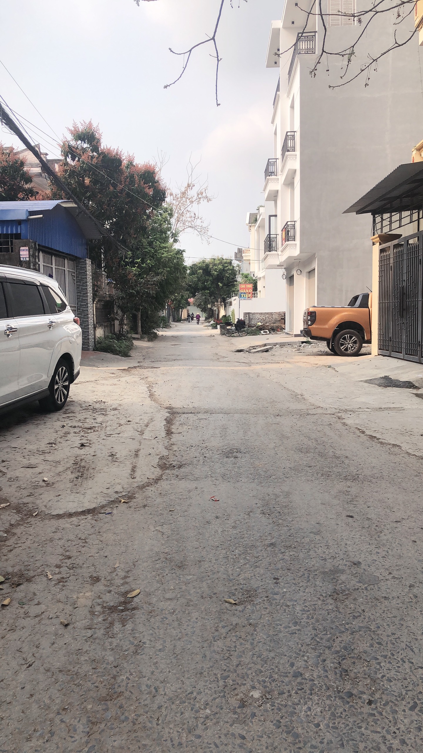 Cần bán lô góc 2 mặt tiền tại thôn Hoàng Mai -Đồng Thái DT 67 m2(5x13,4m)