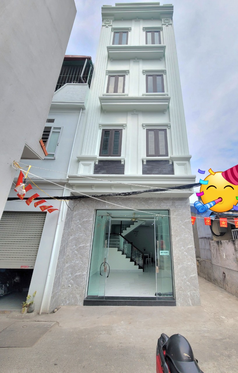 8.BÁN NHÀ ĐỘC LẬP 4 TẦNG 213 THIÊN LÔI OTO VÀO NHÀ XÂY MỚI SIÊU ĐẸP GIÁ RẺ.