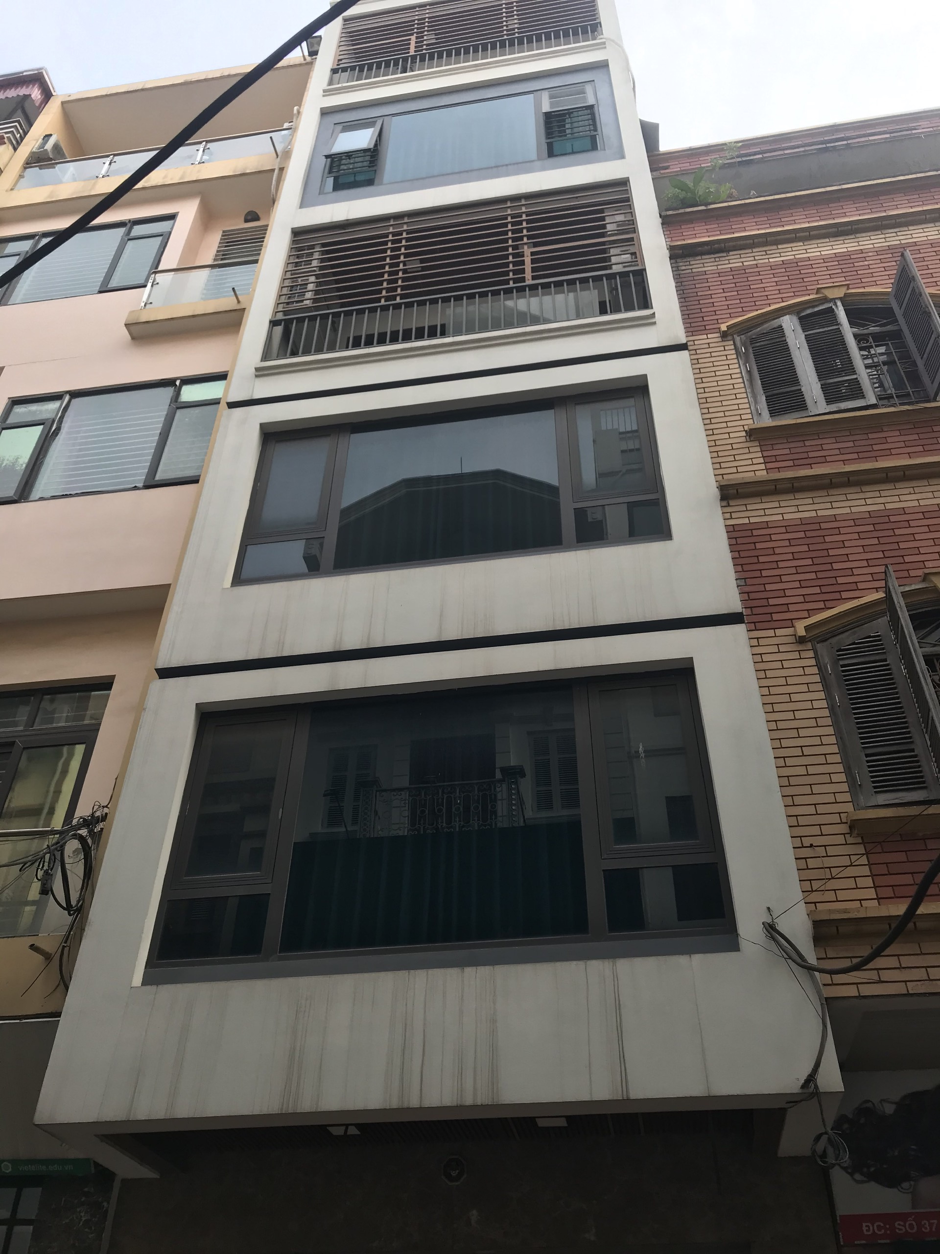 Bán nhà mặt phố Khuất Duy Tiến, Thanh Xuân, 35m2, MT4.2m, vỉa hè KD, thang máy, 8.5 tỷ 0932,326,626