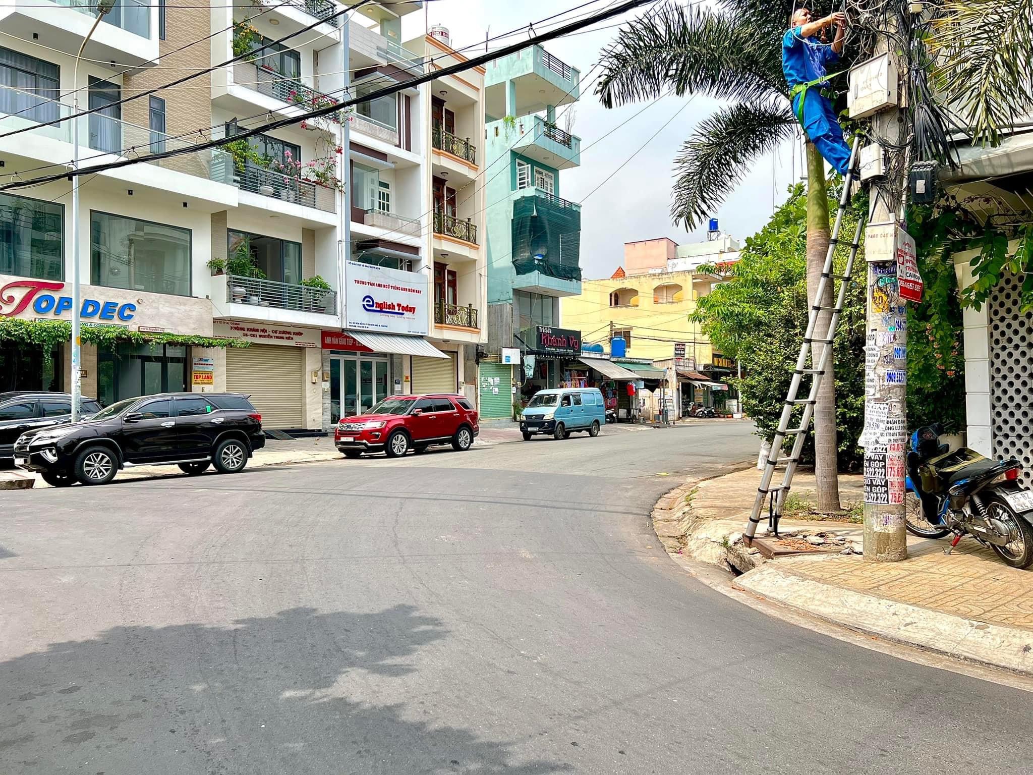 Siêu hiếm, định cư cần bán biệt thự 185m2 80 triệu/ m2 p Tân Sơn Nhì Tân Phú