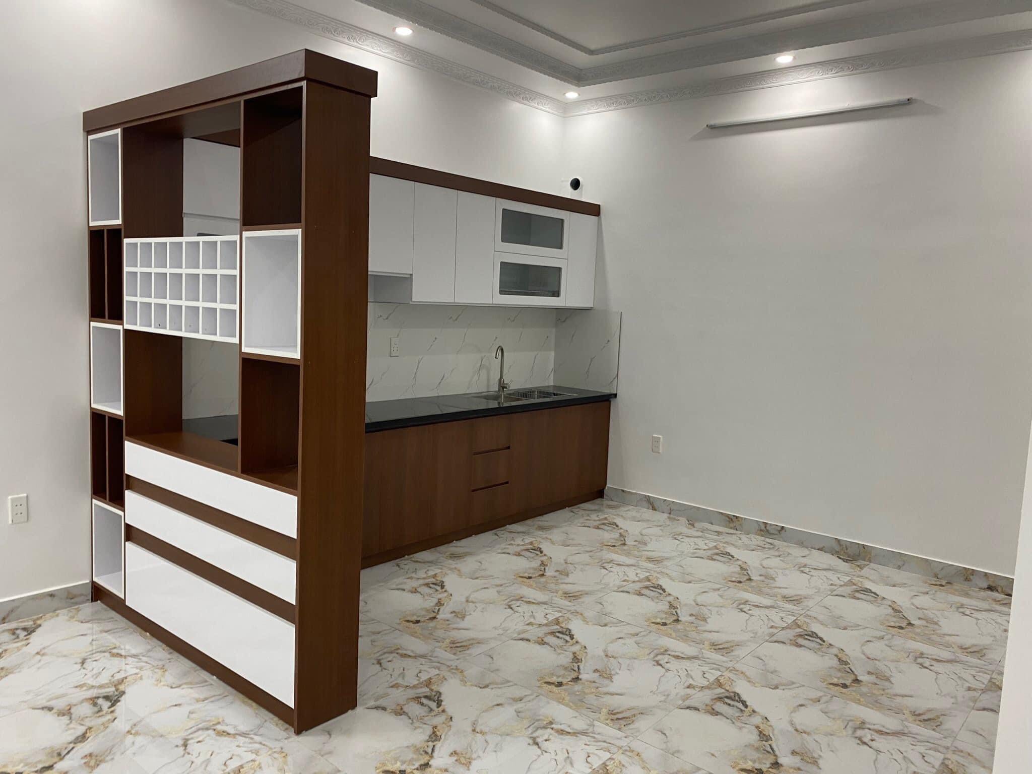 BÁN NHÀ KHƯƠNG TRUNG- NGÕ THOÁNG – 3 GÁC ĐỖ CỬA- DT 37m2 x 3 tầng x MT 4.2m- GIÁ 3.05 TỶ