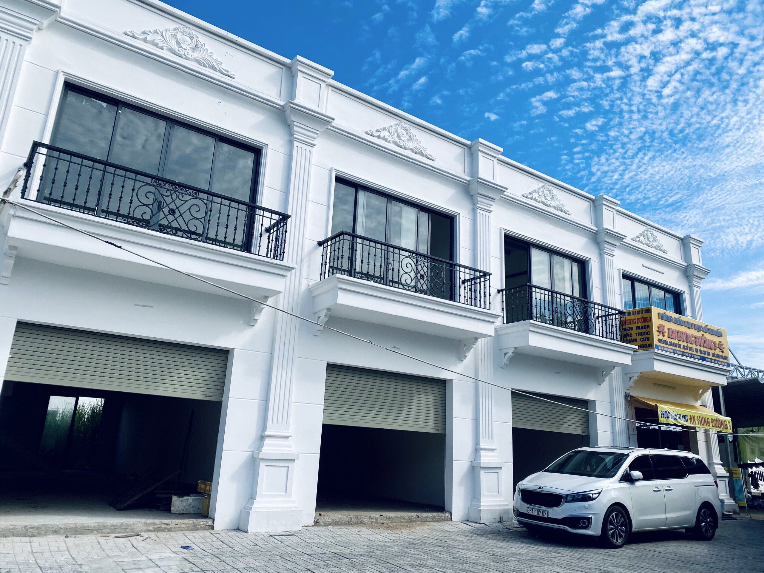 Nhà ở chợ giá từ 2,x tỷ thị trấn thới lai