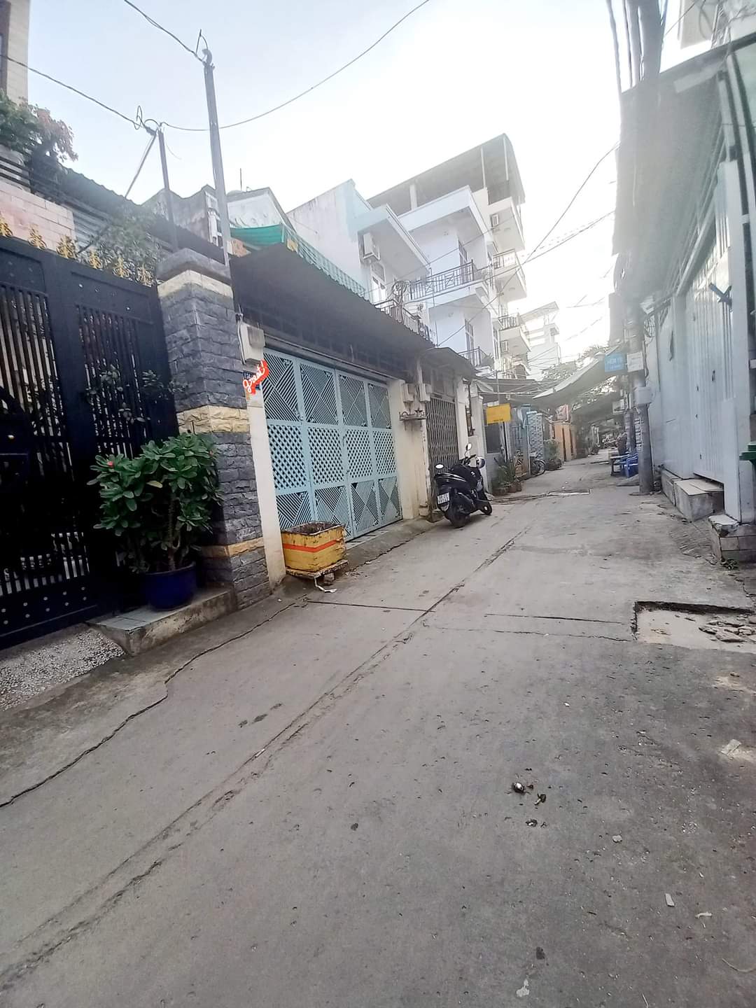 NGUYỄN THỊ THẬP XE HƠI ĐẾN NHÀ KHÔNG QUY HOẠCH - 100M RA NGUYỄN THỊ THẬP 81M2 GIÁ CHỈ 6.4 TỶ- TRUNG TÂM QUẬN 7 VỊ TRÍ