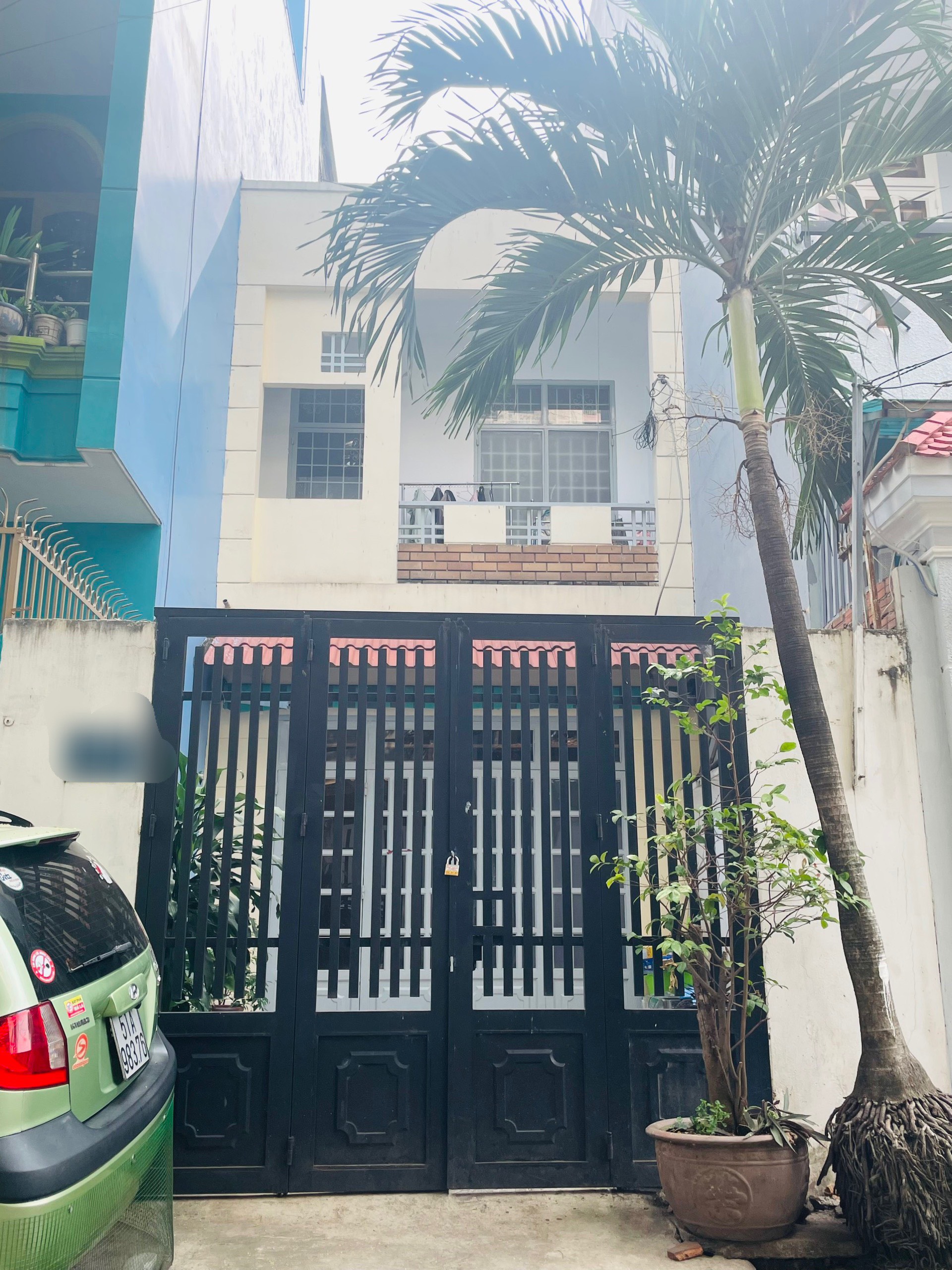 Bán nhà giá rẻ 1 trục đg số 5 p17 đường nhựa 6m thông vị trí đẹp -- Diện tích : Ngang 4m dài 15m sổ vuông vức -- Hiện