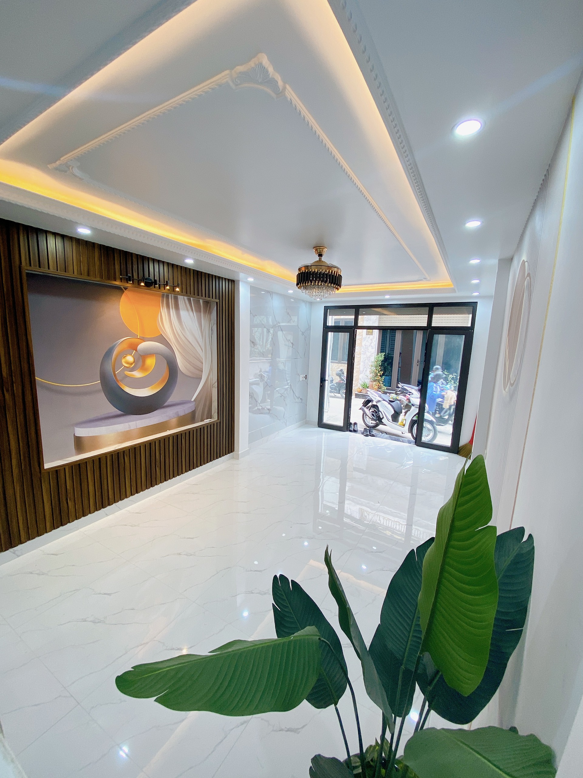 8.BÁN NHÀ ĐƯỜNG THƯ TRUNG OTO VAÒ NHÀ 44M2 4 TẦNG CHỈ 2.770 TỶ