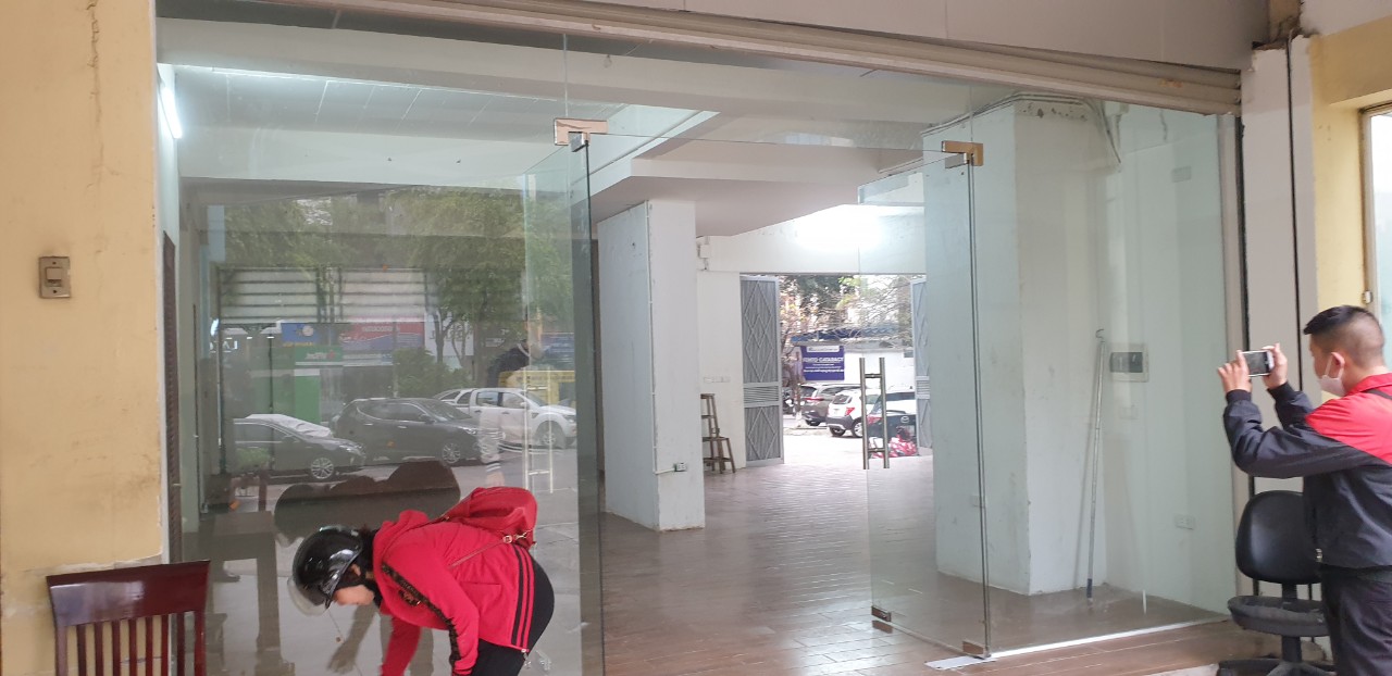 MẶT BẰNG KINH DOANG TO RỘNG ĐẸP CHÂN ĐẾ CHUNG CƯ A5 ĐƯỜNG TRẦN ĐĂNG NINH, CẦU GIẤY, HÀ NỘI CHO THUÊ VỚI GIÁ CỰC TỐT CHỈ