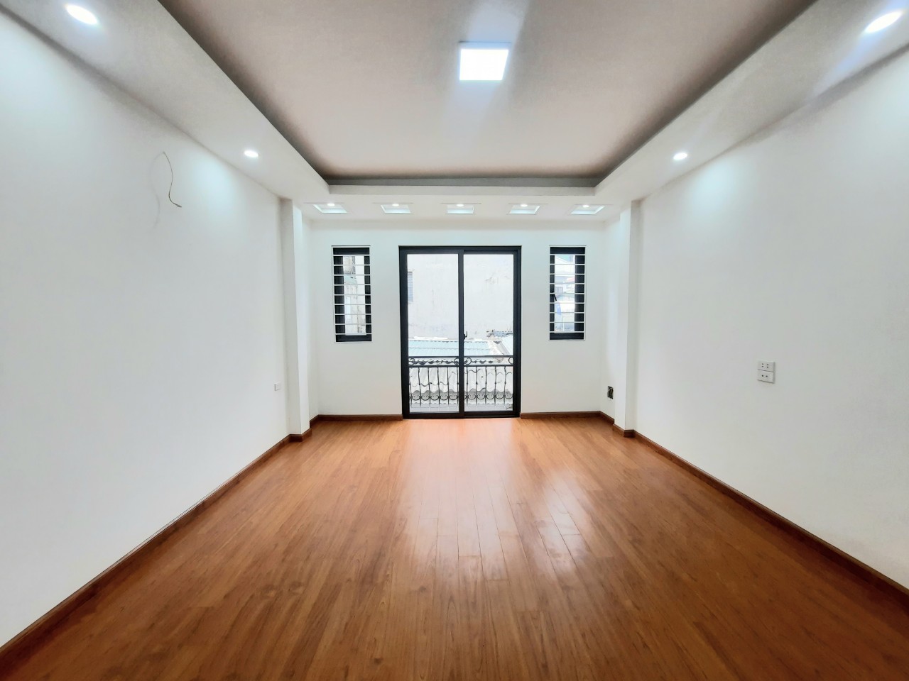 Bán nhà Ngõ 151 Nguyễn Đức Cảnh, nhà mới, 30m3 5 tầng, nhỉnh 3 tỷ, 0949606622