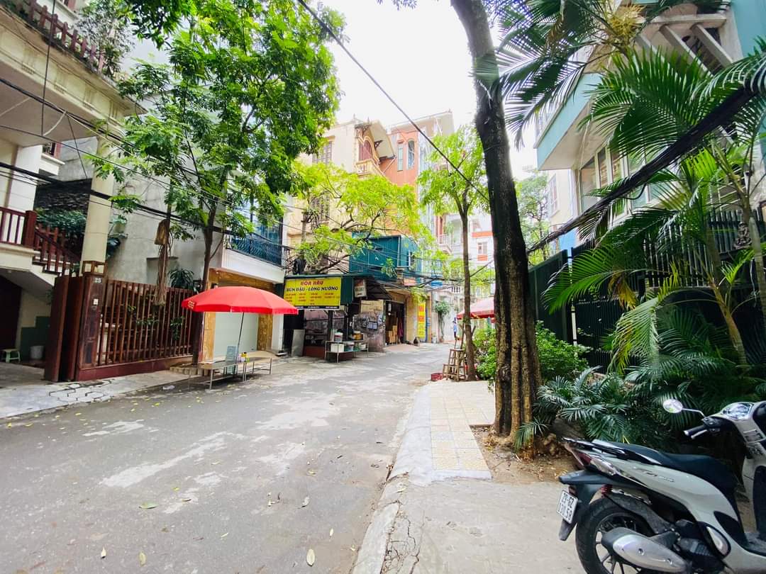 BÁN NHÀ NGÕ QUAN NHÂN THANH XUÂN 4TẦNG LÔ GÓC 78M2 MẶT TIỀN 4,2M( GIÁ 11TỶ)