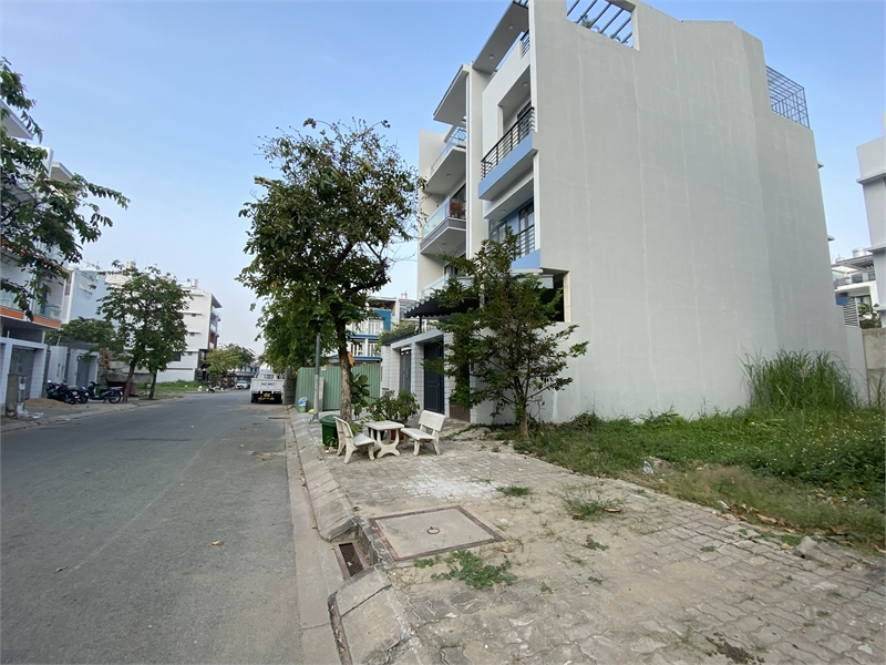 NHÀ BÁN TẠI KHU TĐC ĐẶNG HUỲNH, NGÃ BA TÂN KIM, THỊ TRẤN CẦN GIUỘC, NHÀ MẶT TIỀN ĐƯỜNG 14M, 90M2, 2 TẦNG, 3.3 TỶ -