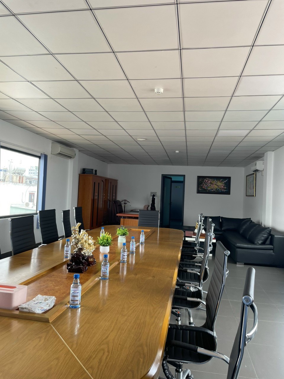 Cho thuê tòa nhà văn phòng Lê Văn Huân, Phường 13, Quận Tân Bình