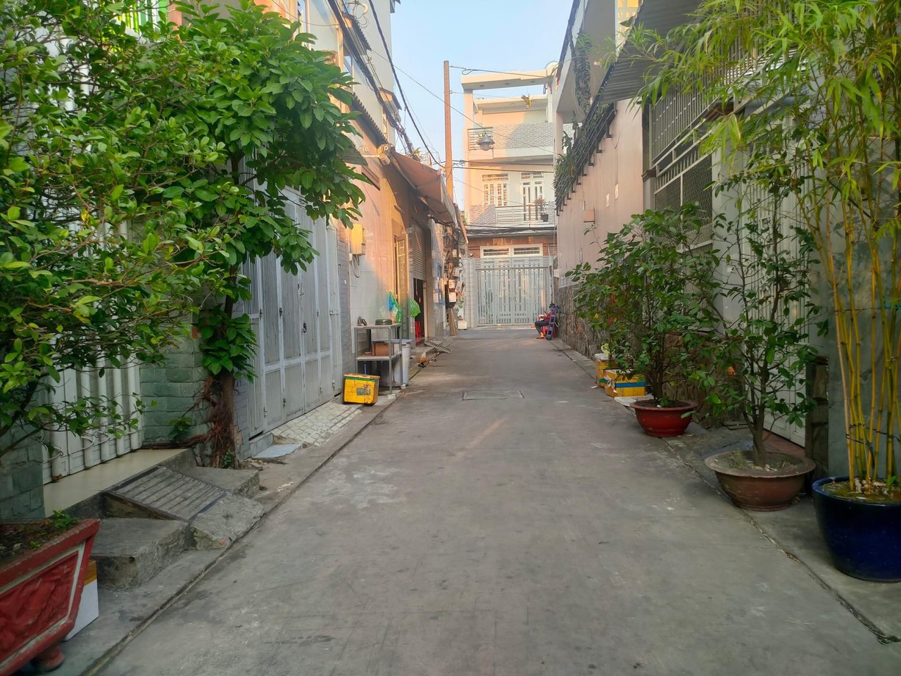 Bán nhà 4 tầng đường số 12, hbb, hẻm xe hơi, 56m2 chỉ 6.3 tỷ, nở hậu nhẹ