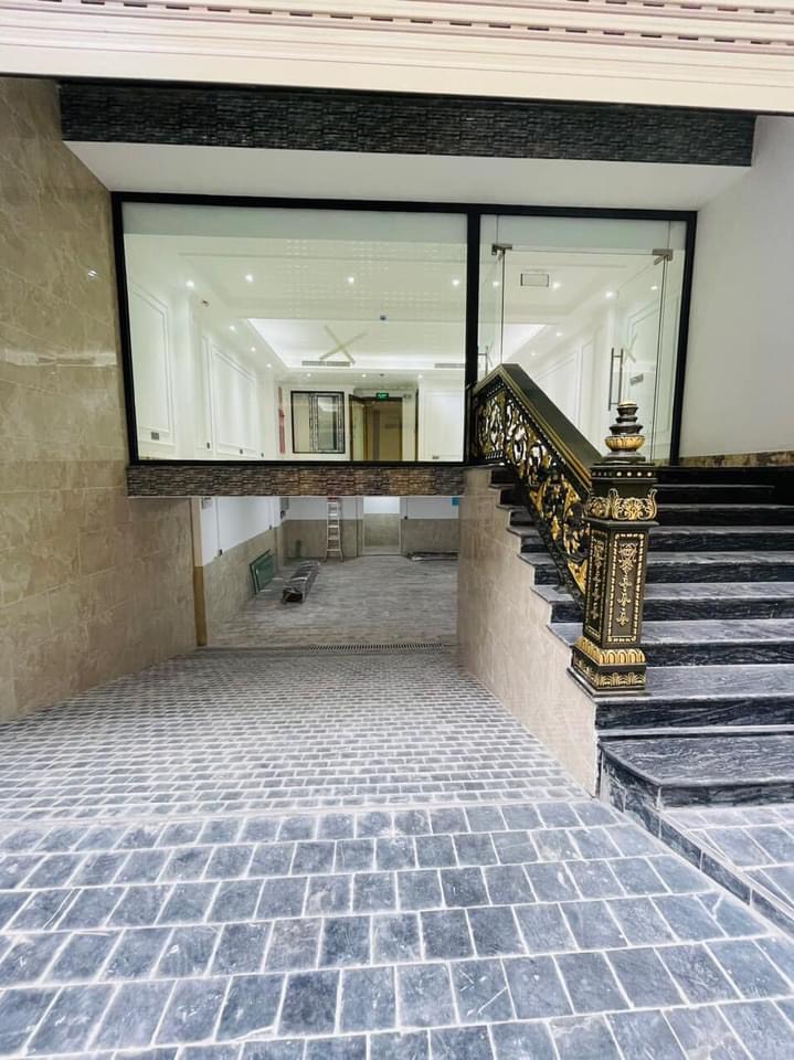 Mặt Phố Mới - Kinh Doanh Vô Địch - Dòng Tiền 450Tr/th - Cầu Giấy 200m2 - 150 Tỷ.