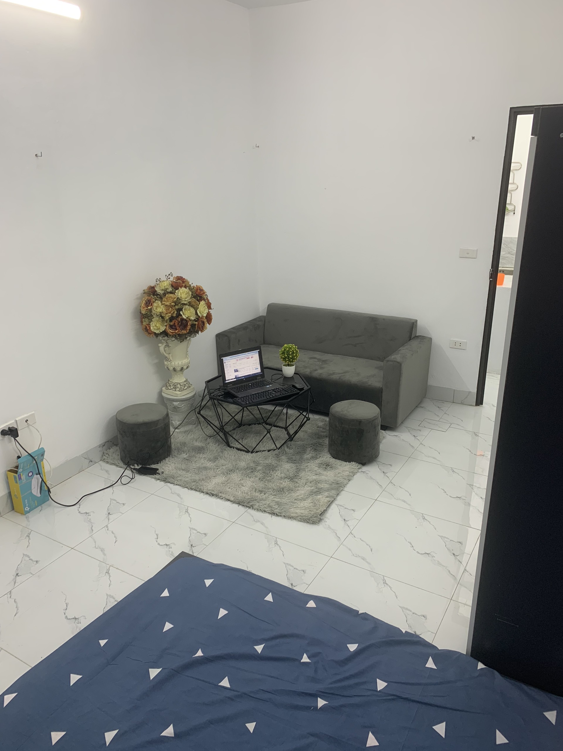 Cho thuê Phòng trọ sinh viên cực rẻ chỉ 3.3tr/th đầy đủ nội thất khép kín , phòng rộng thoáng sáng