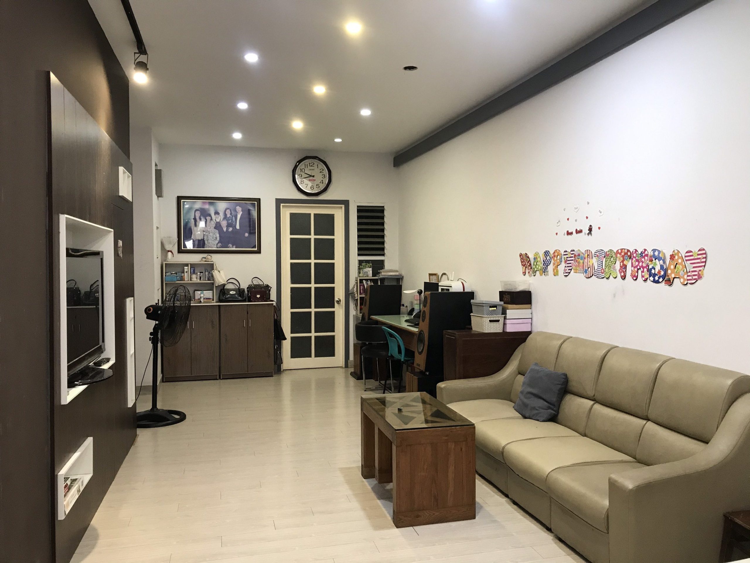 Nhà 3 tầng mặt tiền 6m gần ngã 3 Ngô Gia Tự