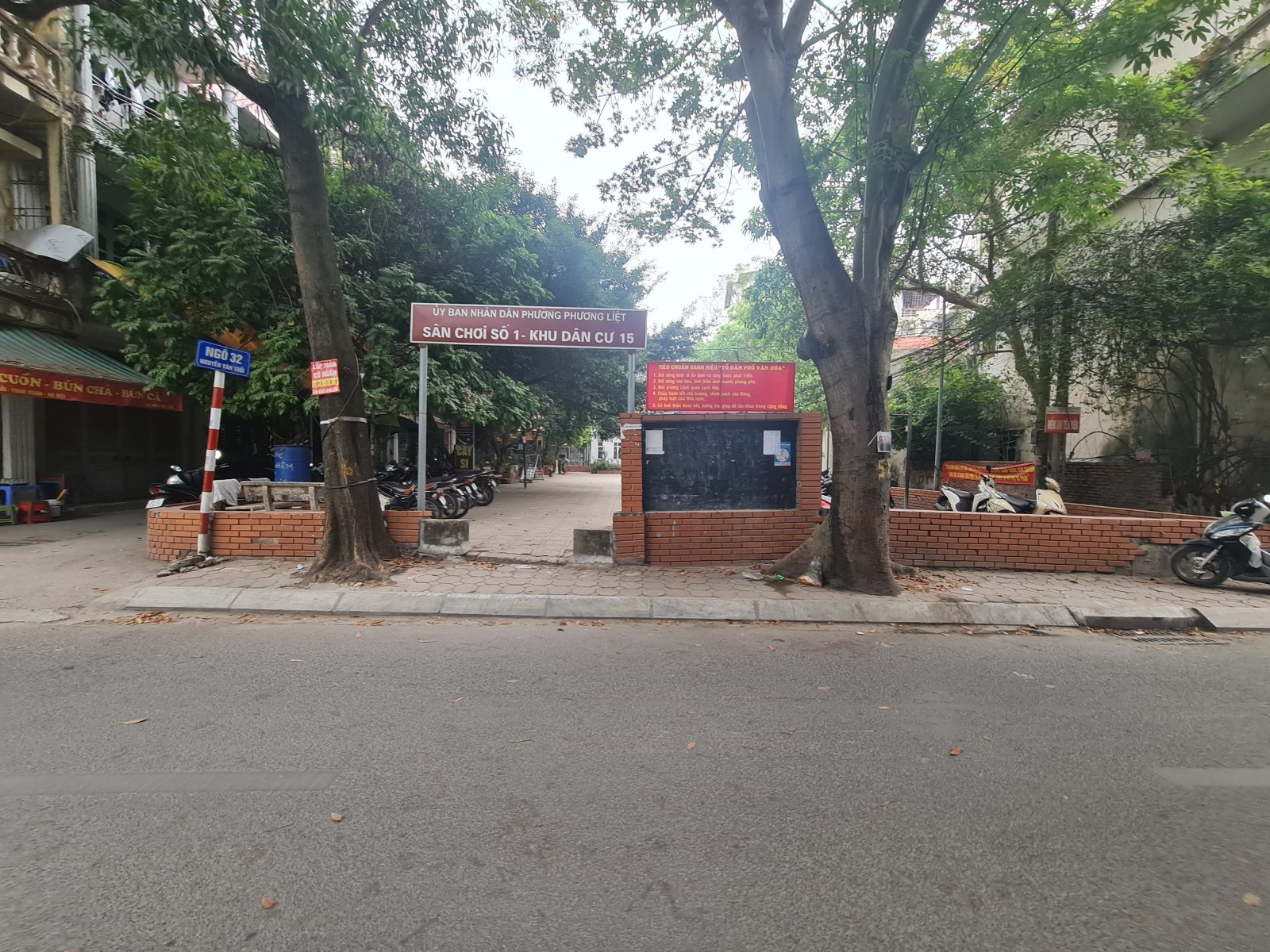 P/Lô ,ô tô, NGUYỄN VĂN TRỖI ,THANH XUÂN,70m, 5T,Mt4.2m, giá rẻ 8 tỷ