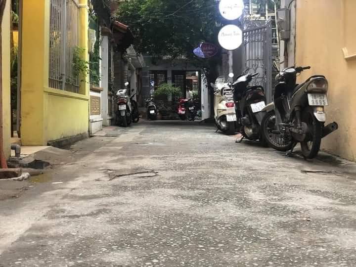 HOÀNG CẦU ĐỐNG ĐA ÔTÔ ĐỖ, PHÂN LÔ, 2MẶT NGÕ, 4TẦNG 32M2 MẶT TIỀN 3.8M.