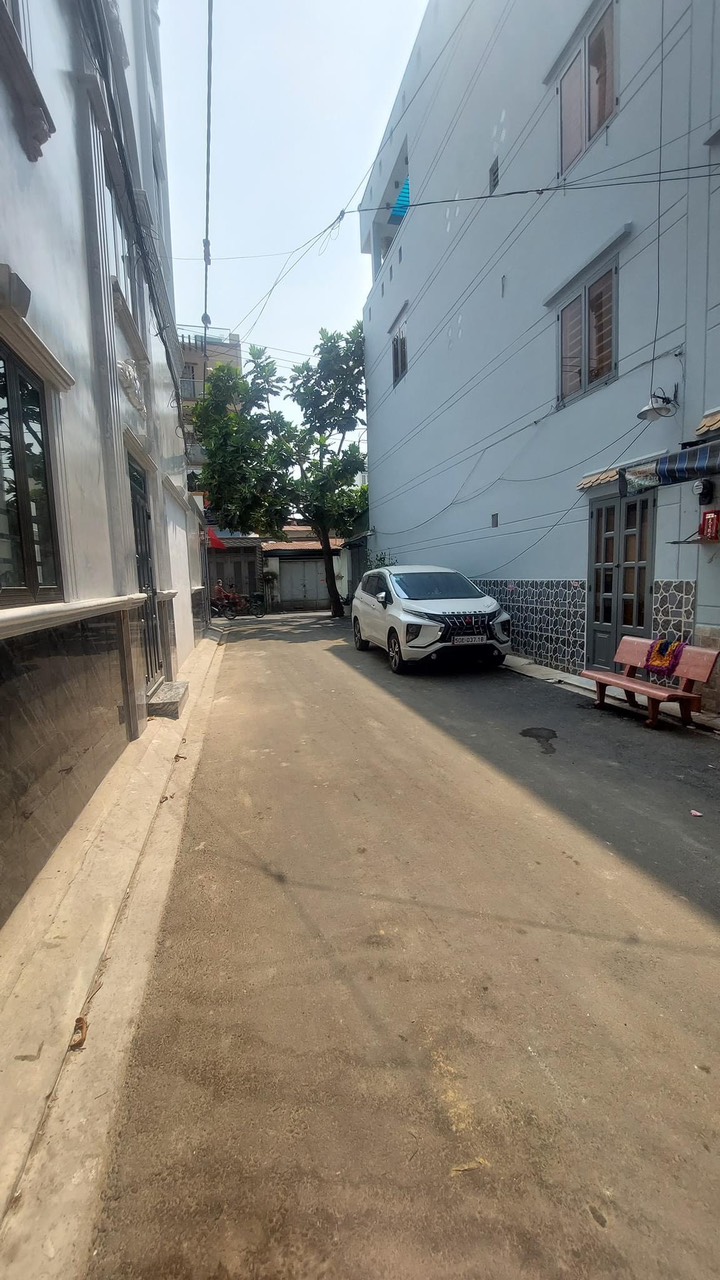 Bán nhà mới 6 tầng đường hương lộ 2, hẻm xe hơi, 54m2 chỉ 6.4 tỷ