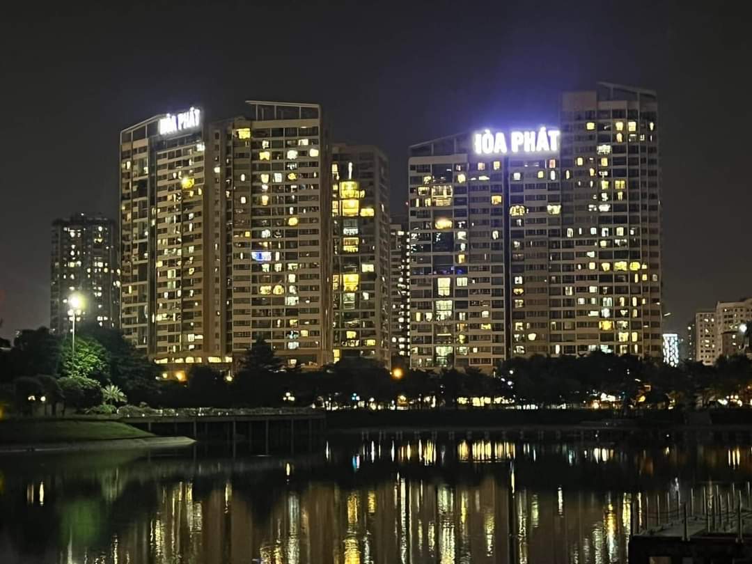 Bán căn chung cư sổ đỏ lâu dài quận Cầu Giấy 130m2 Mandrain Garden Hoàng Minh Giám