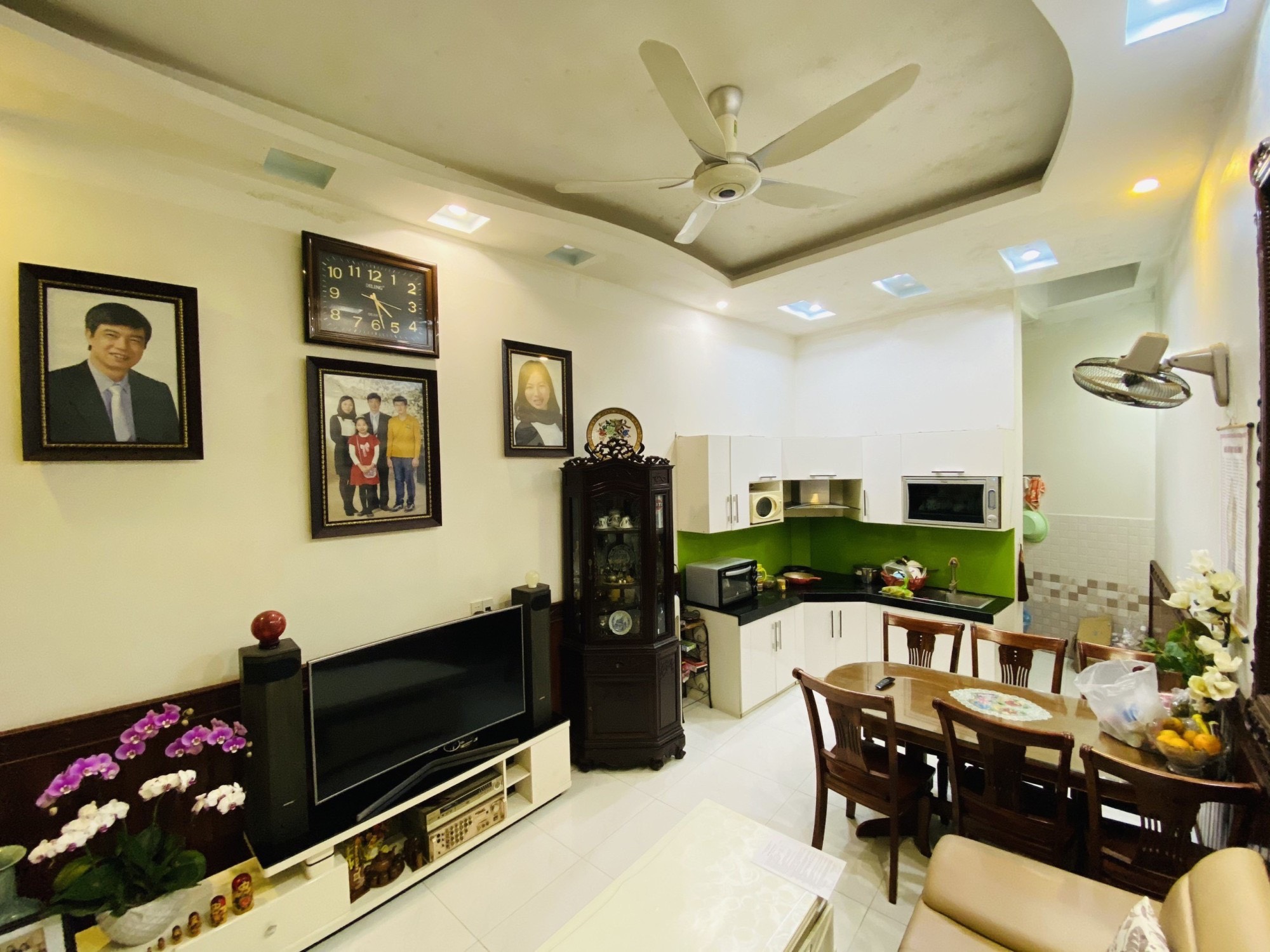 Bán Nhà Thái Thịnh, Đống Đa, Lô Góc, 55m2 5T MT4m, Giá 6.8 Tỷ, Cách Phố 15M