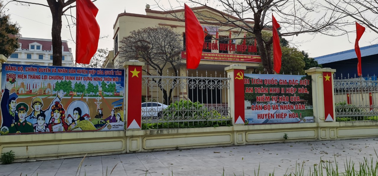 Bán gấp nhà phân lô huyện Hiệp Hòa, tỉnh Bắc Giang. 94m2, 3 tầng, kinh doanh sầm uất