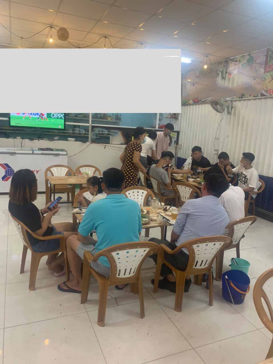 Sang nhượng quán ăn Mặt tiền Trần Xuân Soạn - Quận 7