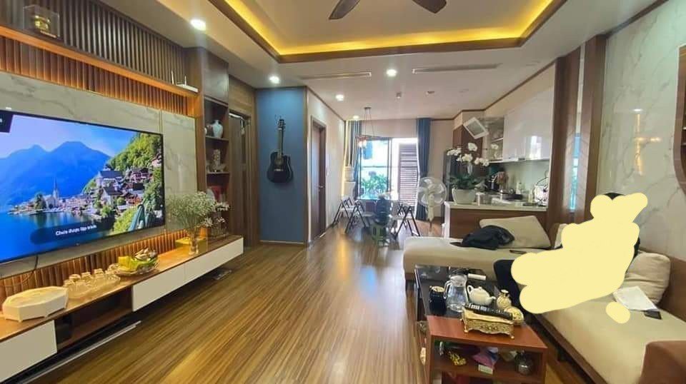 Cho thuê chung cư Golden Park ngã 4 Trung Kinh - Dương Đình Nghệ, Yên Hòa, Cầu Giấy, Hà Nội.