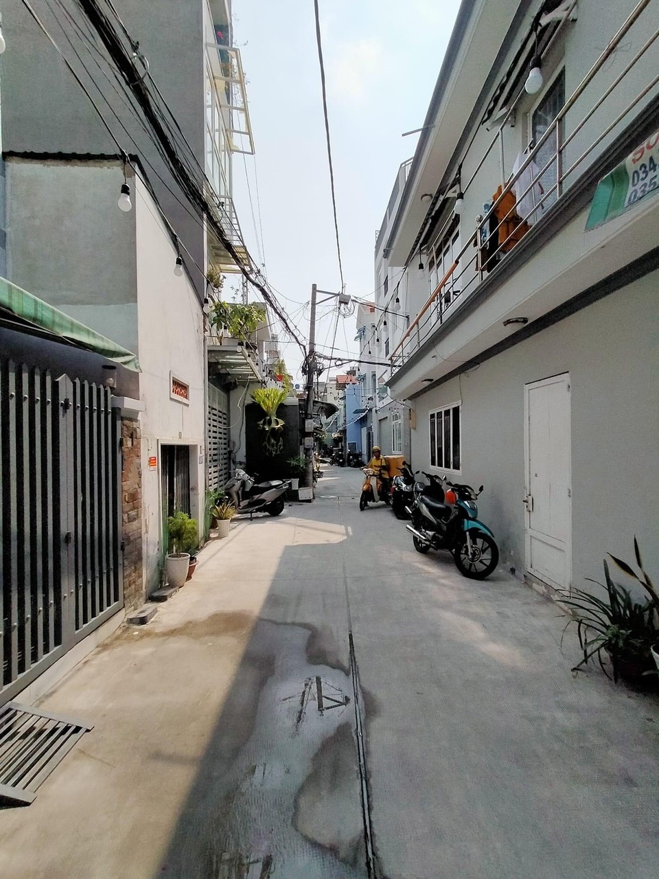 Bán nhà hẻm xe hơi đường nguyễn hữu tiến, 2 tầng, 38m2 chỉ 3.8 tỷ