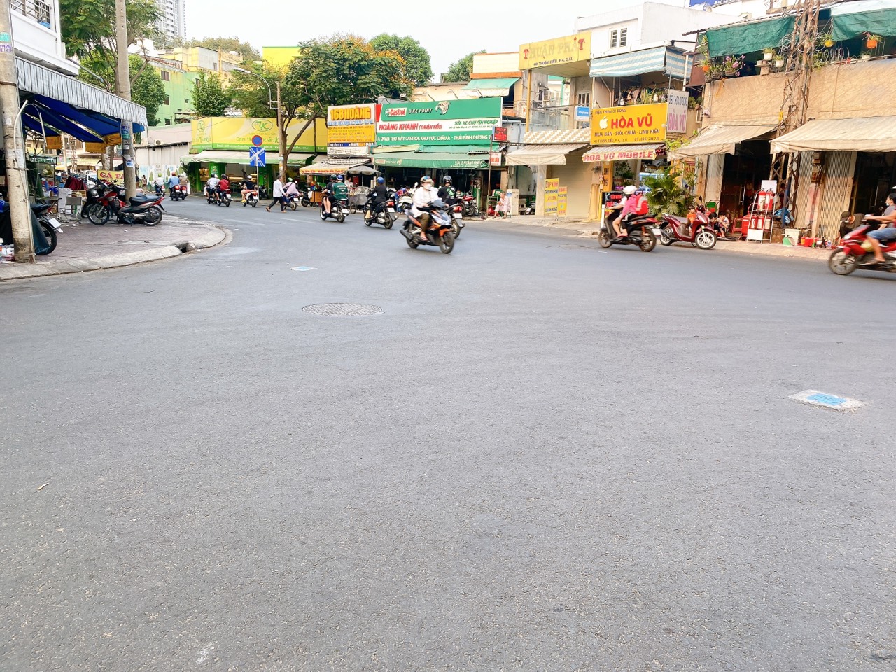 MẶT TIỀN KINH DOANH ĐƯỜNG PHÓ CƠ ĐIỀU QUẬN 11 GIÁP Q5 Q10 - NHỈNH 200TR/M - NGANG LỚN 8M .