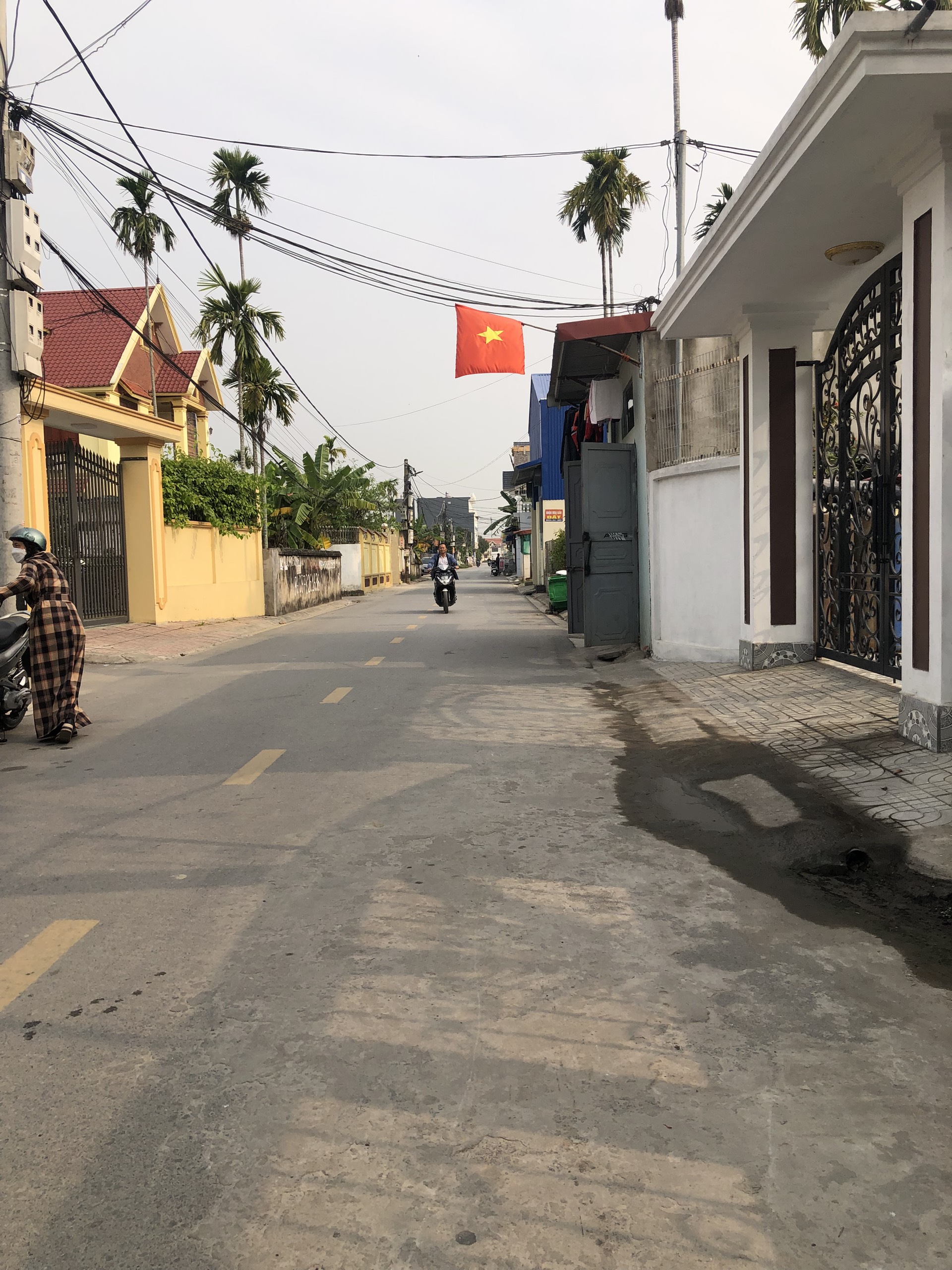 Bán Đất Tặng Nhà Mặt Đường Hoàng Thế Trung,Xóm Nam,Văn Cú,An Đồng,An Dương,HP.Chỉ 2 tỷ xx. DT 68 m2, MT 4 m, Đường Nhựa