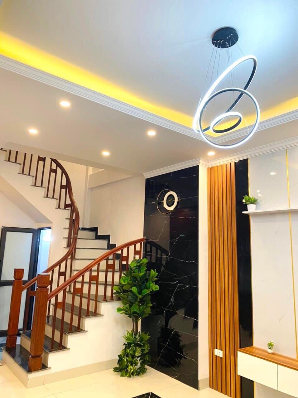 Chỉ 20m Ra Mặt Đường NGUYỄN TRÃI, 43m2, 4 Phòng Ngủ, Mặt Tiền 5m, Giá chỉ 4.3 Tỷ.