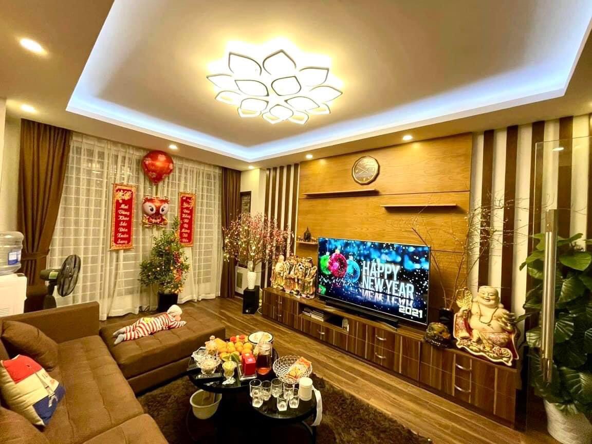 Bán nhà Phố Quan Nhân 35m2 - Ba Gác Tránh - Vài Bước Ra Ô TÔ - 5 Tầng Đẹp Ở Luôn, 4.45 tỷ.