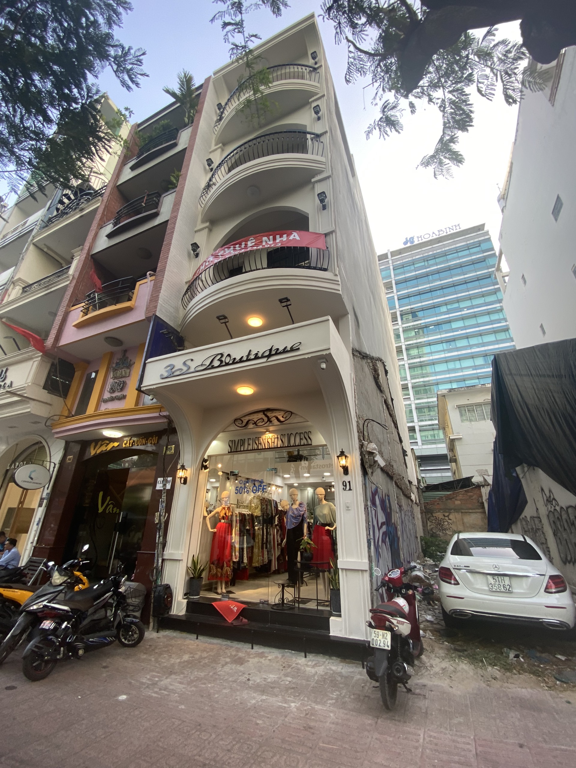 Cho Thuê nhà Mặt tiền đường Trương Định, Phường Võ Thị Sáu, Quận 3, Giá 85tr/th, LH: 0937690339 Ngọc Thảo