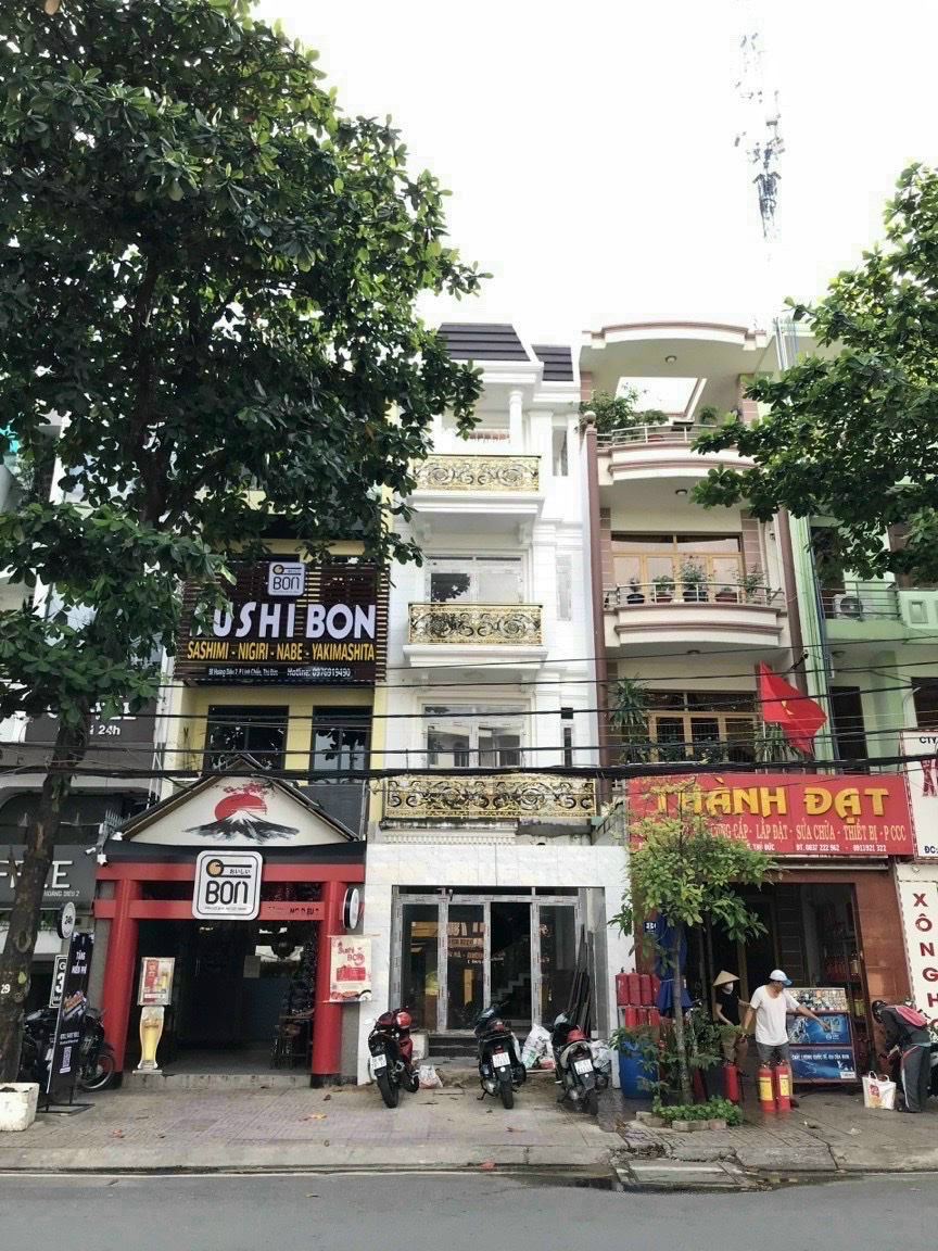 Bán nhà 1Trệt 3Lầu Mặt Tiền đường Hoàng Diệu 2, P. Linh Chiểu Thủ Đức