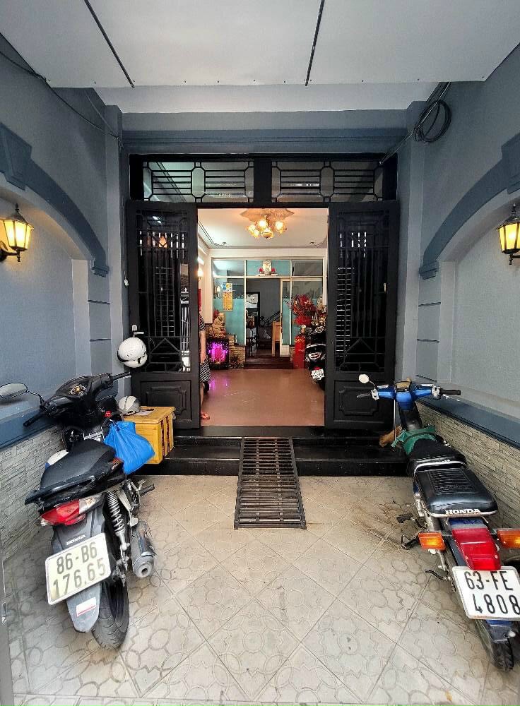 nhà PHẠM VĂN HAI P2 TÂN BÌNH 60M 5Tang 8,9 tỷ, ngay