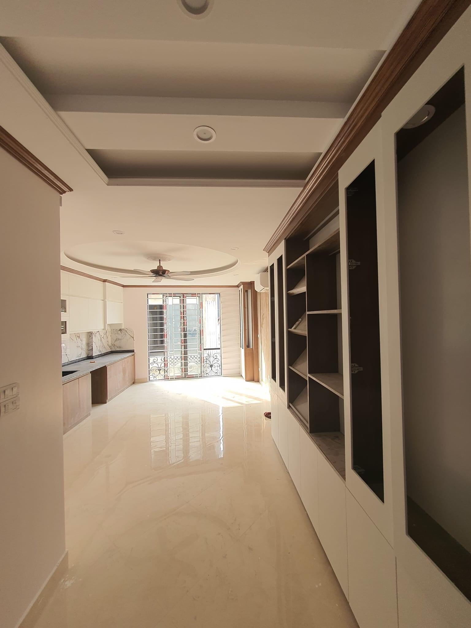 Siêu Phẩm mới lên Sóng ở Phố Nguyễn Ngọc Nại- dt 50m2 x 8tầng- GIÁ CHỈ 6.8 TỶ