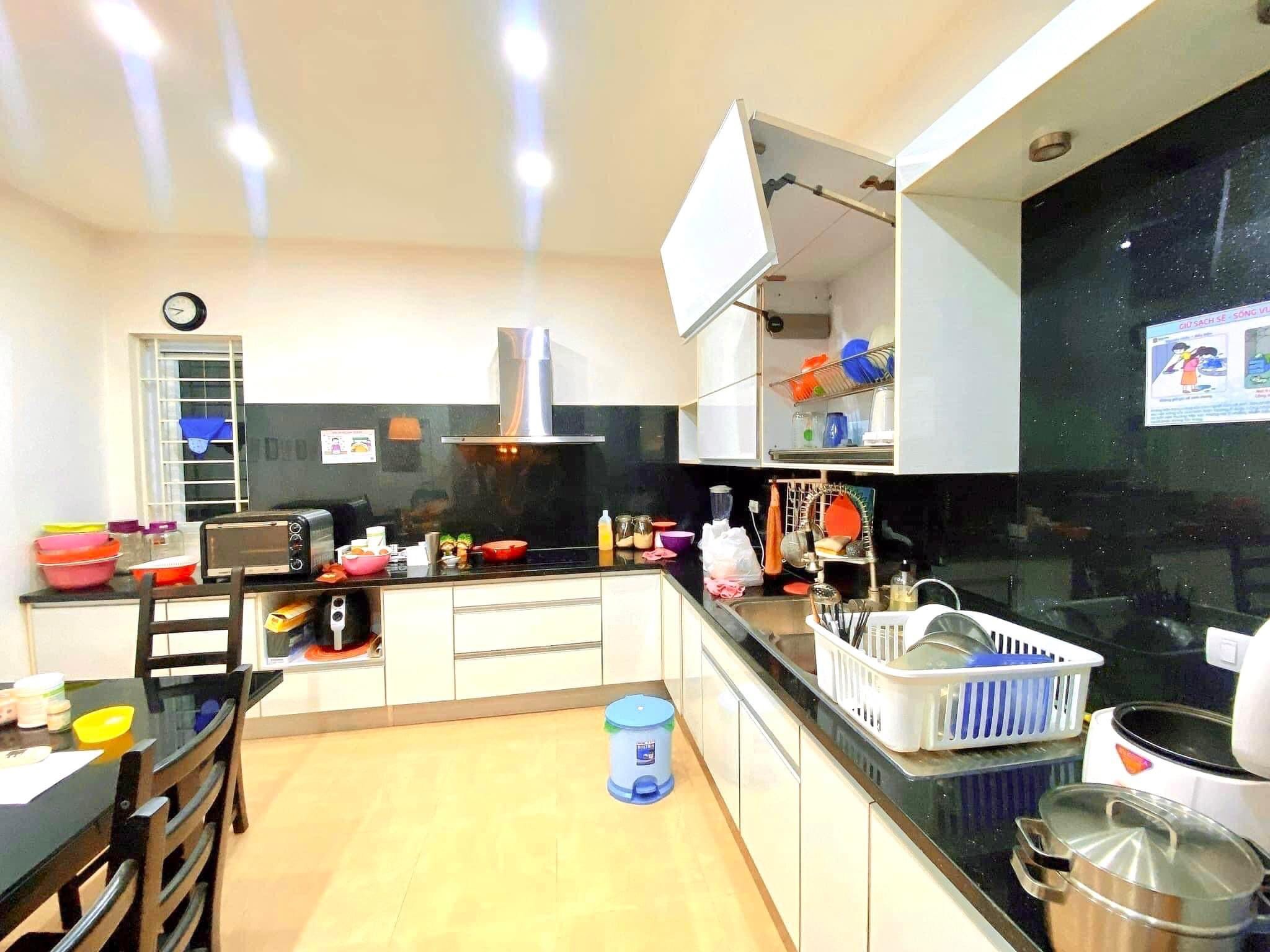 Bán Nhà Phố Vũ Trọng Phụng, Thanh Xuân, Gần Phố, DT 42m2 5 Tầng - Ngõ Thông 30m Ra Mặt Phố