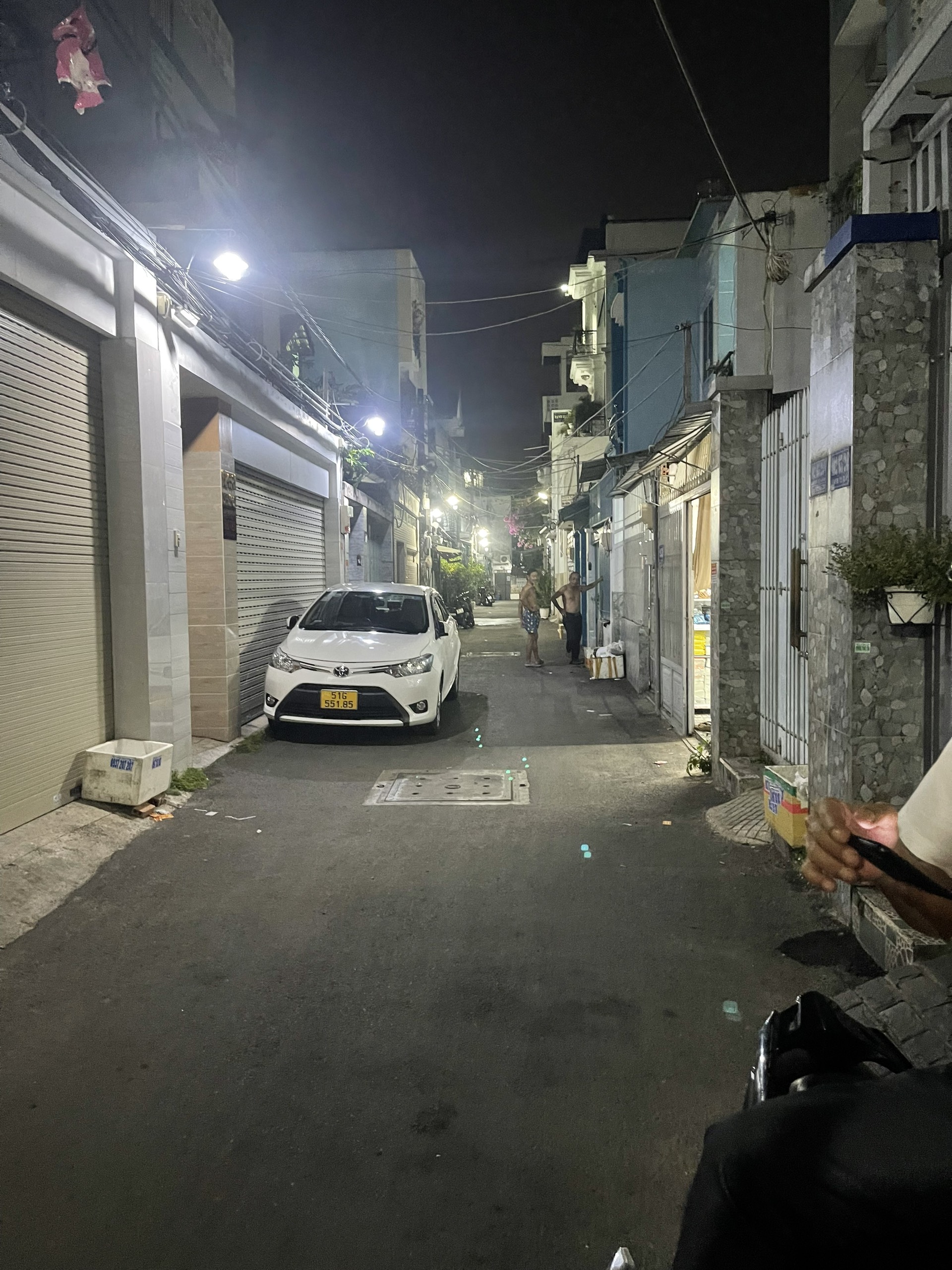 [Album] Nhà HẺM XE HƠI Lê Văn Thọ, P.11 DT: 6,1 x 20, 3 Tấm. Giá: 10 Tỷ tl tốt Cg