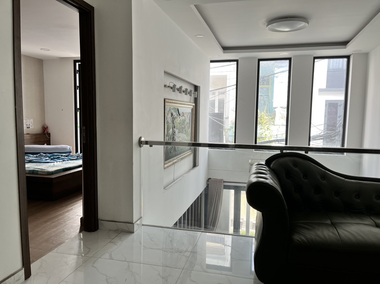 chính chủ Bán gấp Biệt thự Hoàng hoa thám, 7.1 x 17 trệt 2 lầu, tặng hết nội thất, giá 19.5 tỷ tl