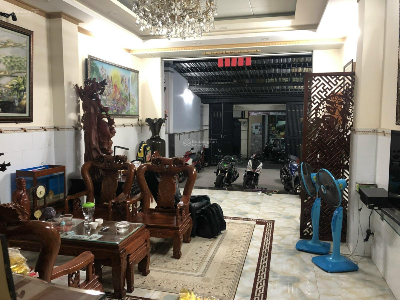 Bán nhà ngay Mặt tiền Hồ Văn Huê. Quận phú nhuận 4.9x 27 trệt 2 lầu, giá 21.5 tỷ