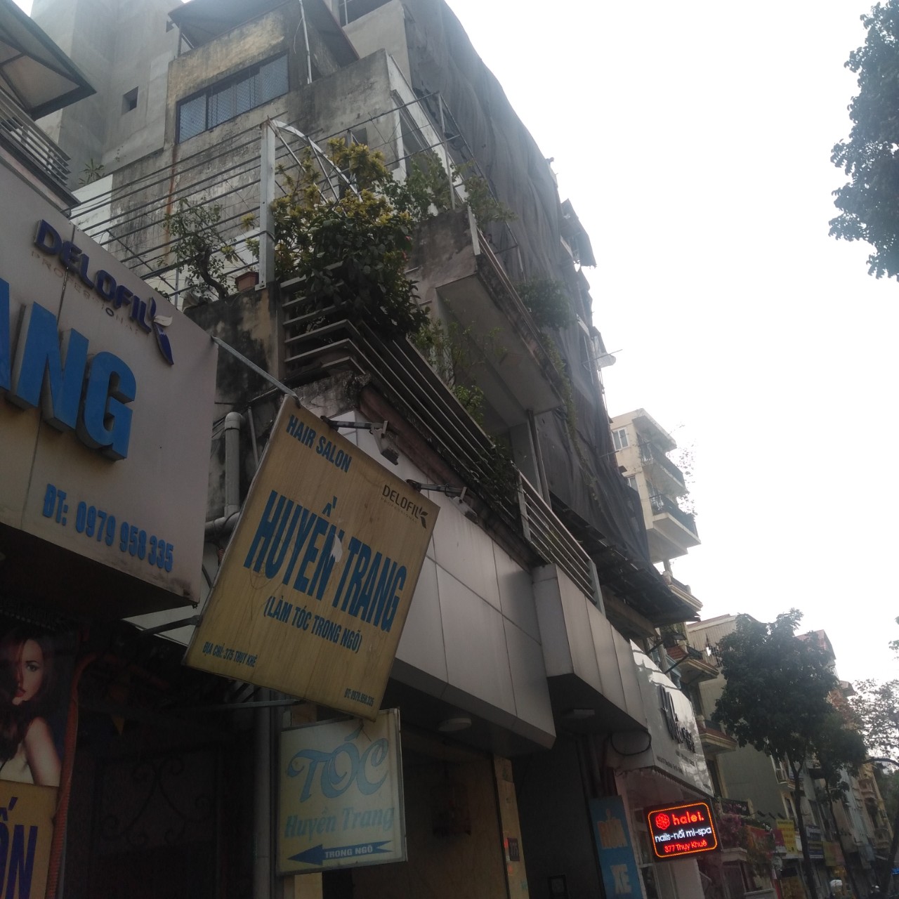 Bán nhà 50 m2 10 tầng 6,5 m – nhà có 20 căn hộ khép kín ở ngõ 183 phố Hoàng Hoa Thám giá 13,8 tỉ