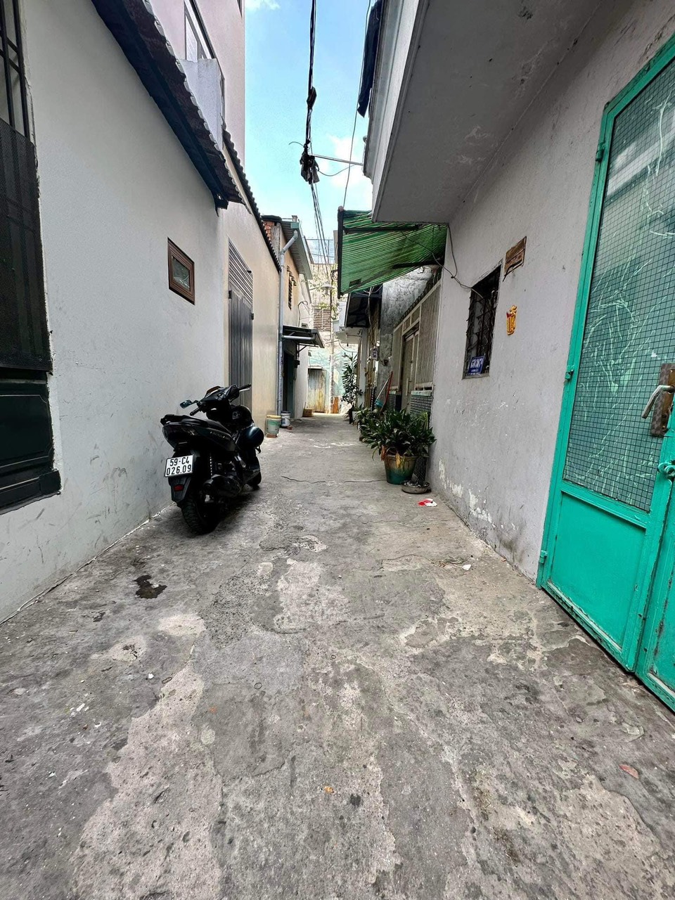 Bán nhà C4 ngay hương lộ 2, hẻm 2m, 46m2 chỉ 2.9 tỷ, ngang hiếm 5.5m