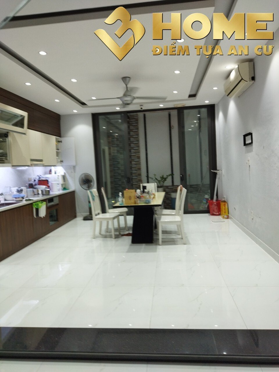 CHO THUÊ MẶT ĐƯỜNG TRẠI LẺ LÊ CHÂN 4 PHÒNG NGỦ FULL ĐỒ NỞ HẬU.