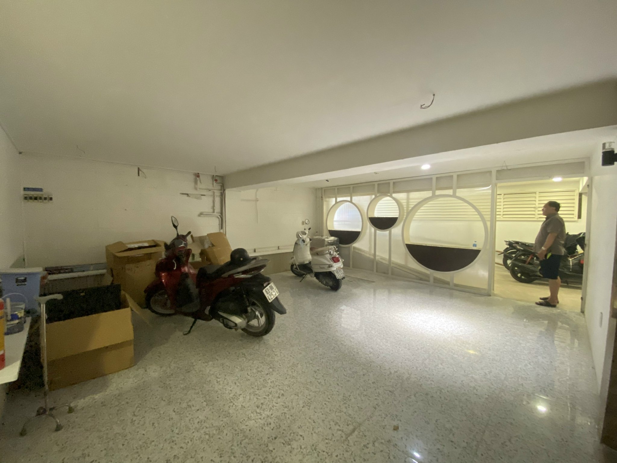 Cho thuê góc 2 mặt tiền trung tâm đường 2 chiều Q3 ngay Điện Biên Phủ