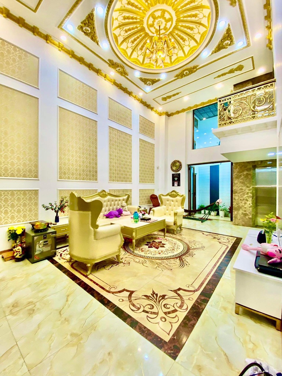 GẤP BÁN ĐỊNH CƯ MỸ , GIẢM CHÀO 7 TỶ - BIỆT THỰ 5 TẦNG THANG MÁY GARA OTO NHỈNH 15 TỶ .