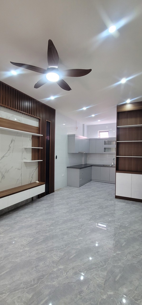 Bán nhà dân xây độc lập 3 tầng ngay trường cấp 2 An Đà giá rẻ chỉ 2.2 tỉ